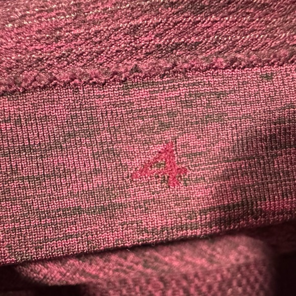 Lululemon Swiftly Tech Long Sleeve Crew in Ruby / Black Sz 4 - Picture 10 of 10